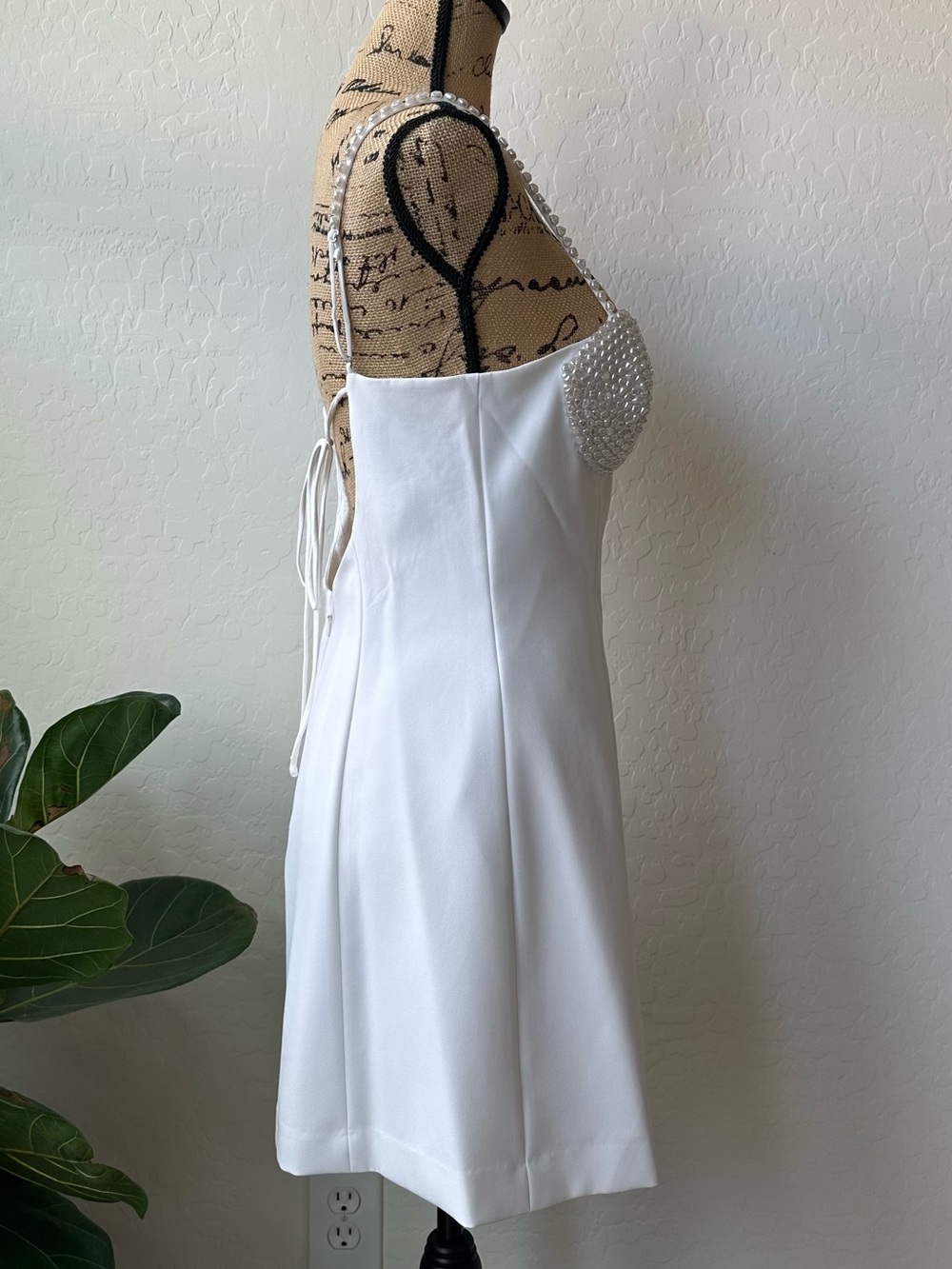 Gianni Bini Chloe A-Line Cut-Out Sequin Crepe Dress Size 8 - Picture 4 of 11